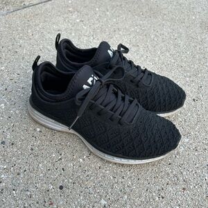 APL athletic propulsion labs women’s techloom phantom sneakers